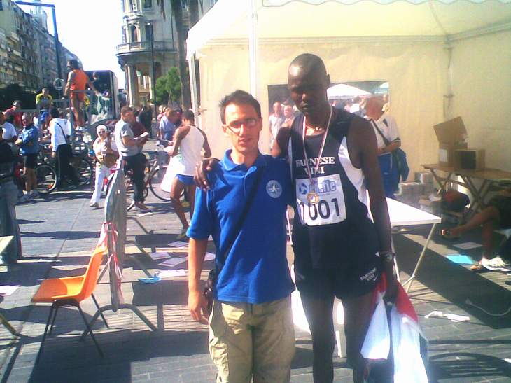 MEZZA DI PESCARA, FOTO CON IL 1ASSOLUTO ALLA MARATONA